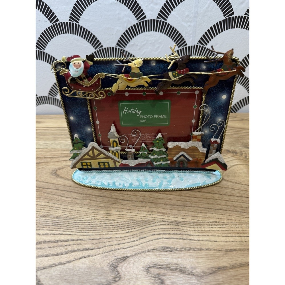 Metal Santa Sleigh Reindeer Christmas Holiday Photo Frame 4x6 3D Winter Scene